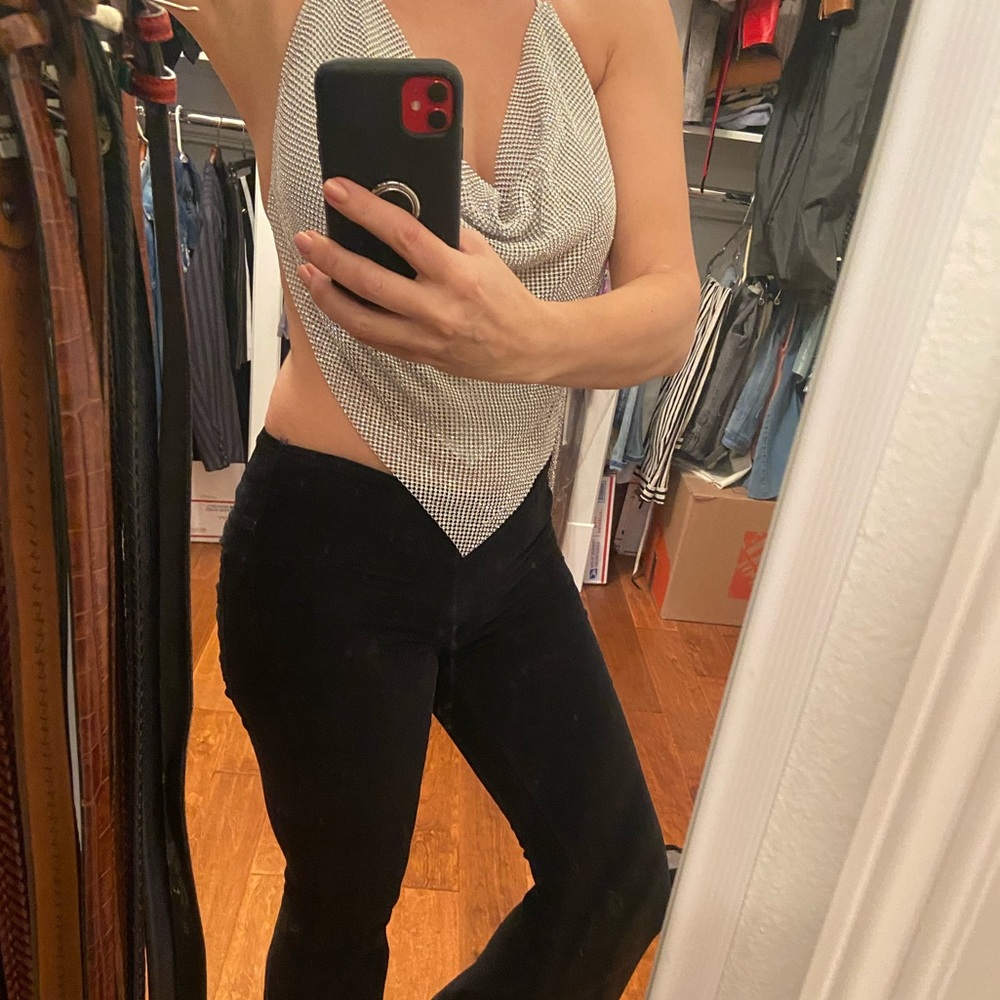 Sexy women’s tank top , Where is sparkling. Open back . One size .